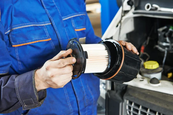 Car maintenance - filter replacing — Stock Photo, Image