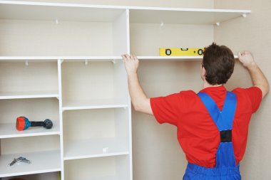 dolap joiner yükleme iş başında
