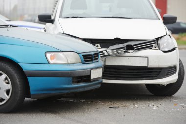 araba kazasında çarpışma kentsel sokak