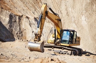 Ekskavatör yükleyici hafriyat işleri
