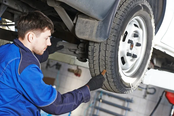 Bilen rullar protector mätning — Stockfoto