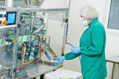 ilaç fabrikası işçisi