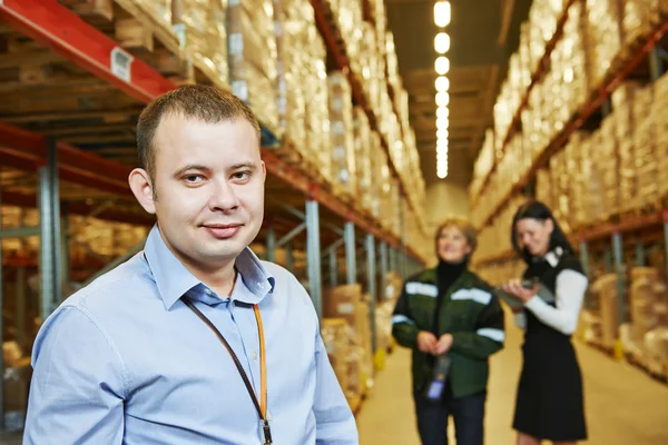 Magazijn bemanning op het werk — Stockfoto