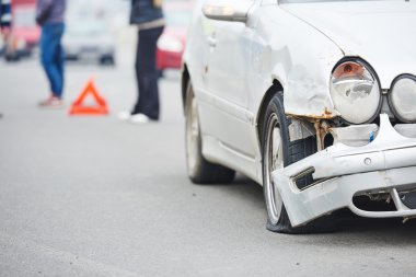 yol kaza çarpışma kentsel sokak