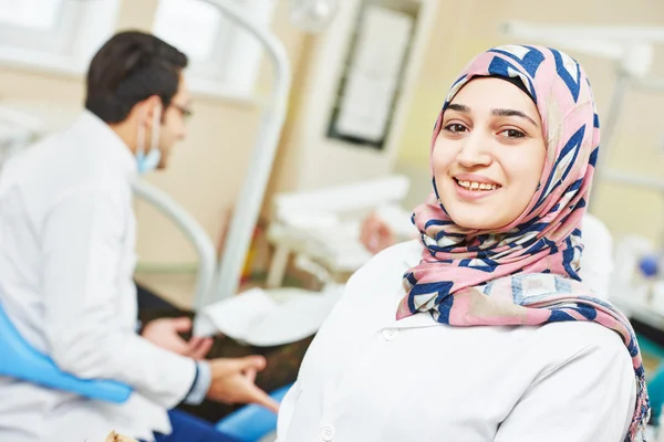 Young asian dentist doctor — Stock Photo, Image