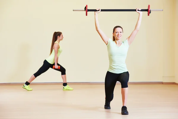 Fitness övningar med hantlar — Stockfoto