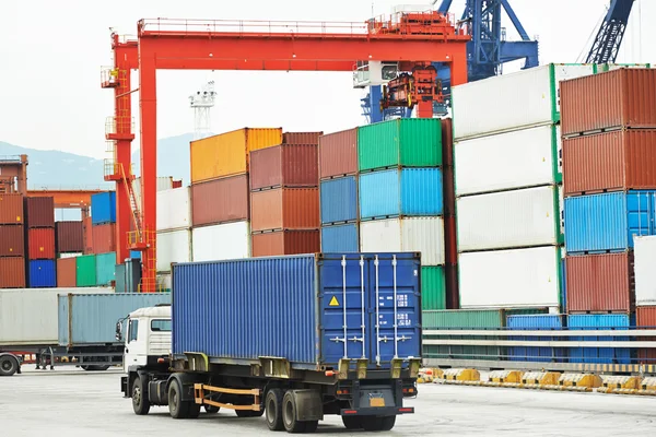 Cargo dock terminal with sea containers — Stock Photo, Image