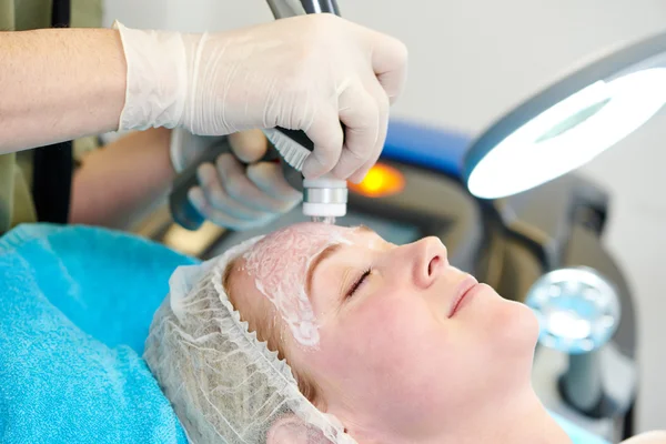 Laser cosmetology treatment — Stock Photo, Image