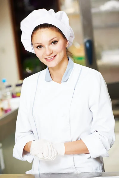 Vrouwelijke chef kok — Stockfoto