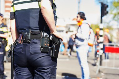 Şehir güvenlik. Polis sokakta