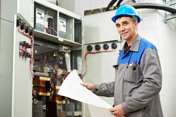 Electrician worker — Stock Photo, Image