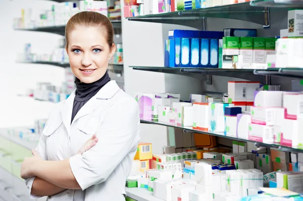 Pharmacy chemist woman in drugstore — Stock Photo, Image