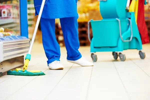 Servicios de limpieza y cuidado de suelos — Foto de Stock