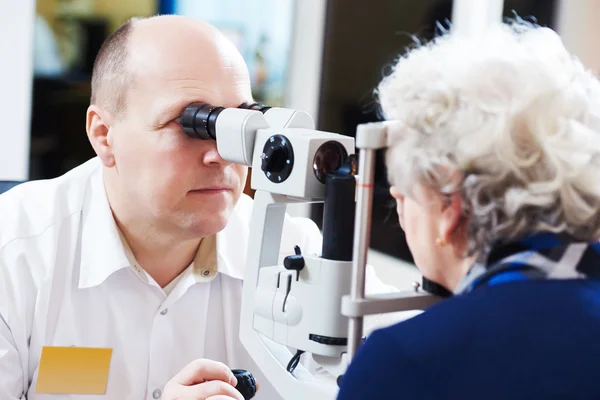 Oftalmologia ou optometria do adulto — Fotografia de Stock