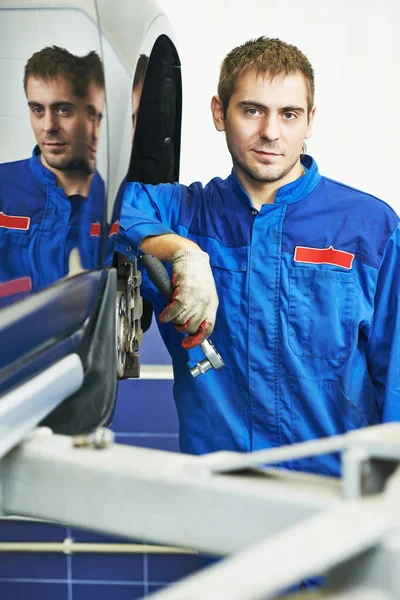 Auto mechanic portret — Stockfoto