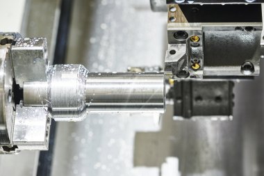 Metal çalışırken kesme aracı