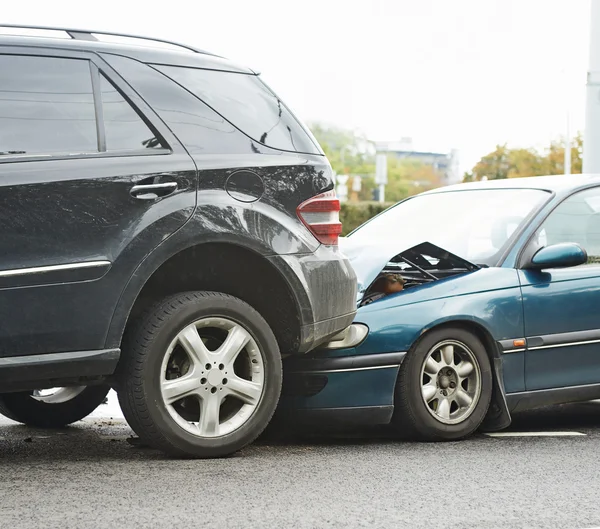 Accidente de coche en la calle —  Fotos de Stock