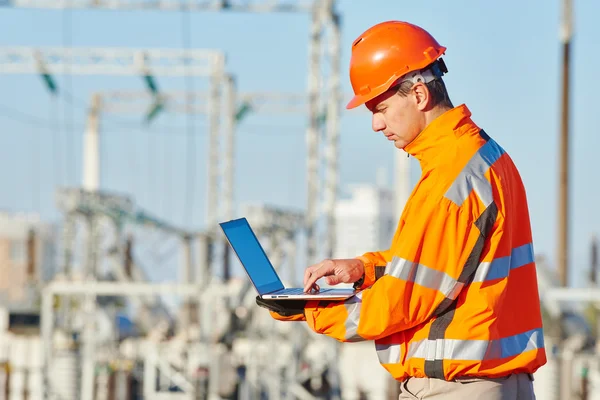 Engineer builder at construction site — Stock Photo, Image