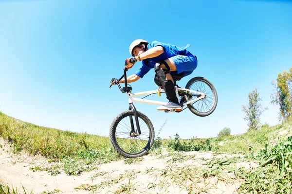 Jazda konna, skoki z biegowego rower rowerzysta — Zdjęcie stockowe