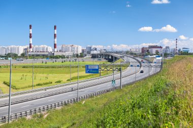 Çevreleyen yoldan Predportovaya caddesine, St. Petersburg, Rusya