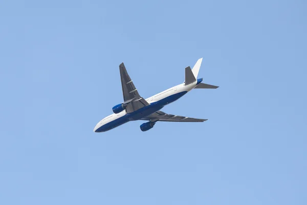 Vliegtuigen Vliegen Blauwe Hemel — Stockfoto