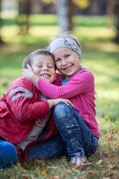 Playful Little Girl Boy Autumn Park Close — Stock fotografie