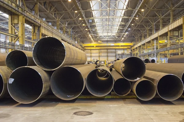 Binnenopslag Met Stalen Buizen Installatiewerkplaats Binnen — Stockfoto