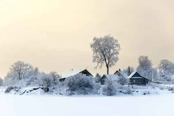 Sjöstrand Med Timmerhus Vintern Med Solnedgång Himmel — Stockfoto