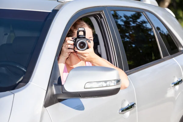 Woman Sitting Car Photographing Camera Sunny Day — Stock Photo, Image