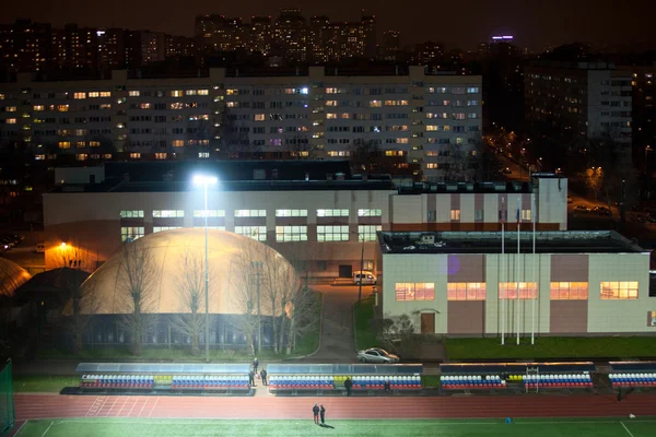 Construcción Del Estadio Público Fútbol Por Noche Con Polos Con — Foto de Stock