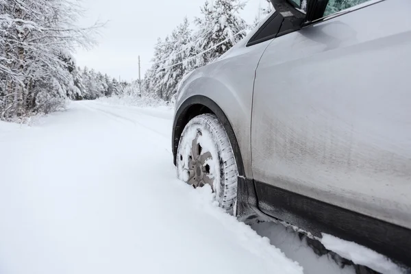 Front Wheel Winter Tire Snowdrifts — Stock Photo, Image