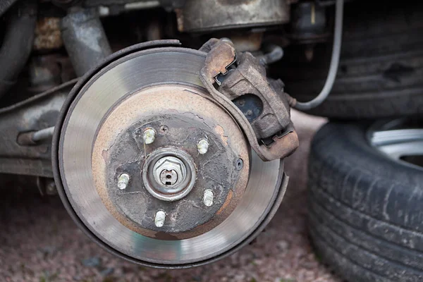 Disco Freno Trasero Con Rueda Inspección Cambio Neumáticos Antes Temporada —  Fotos de Stock