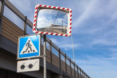 Kötü görüş ile yaya geçidi