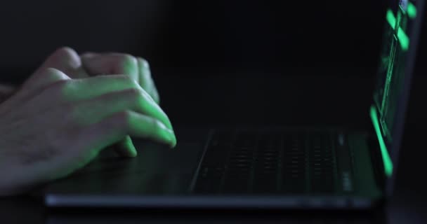 Hacker Hands Typing Keyboard Close View Man Coding Using Notebook — Stok Video