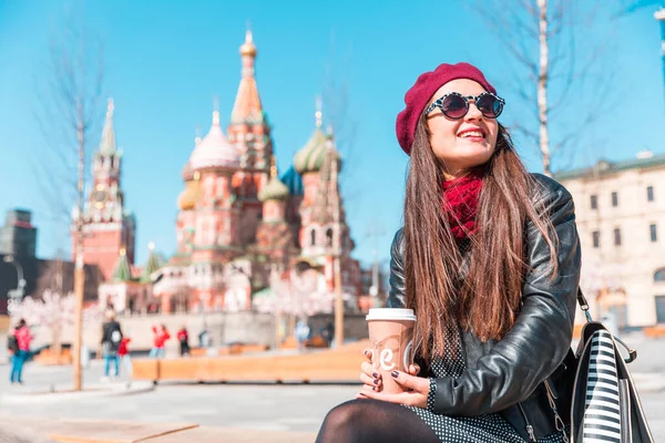 Happy Beautiful Woman Moscow Red Square Saint Basil Cathedral Background — Stock Photo, Image