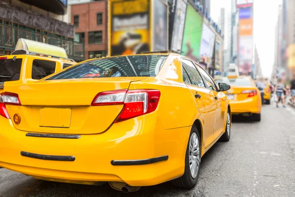 Žluté taxíky v new Yorku — Stock fotografie