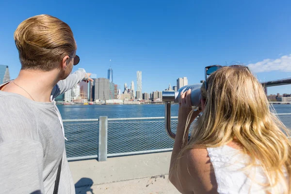 Bezoek aan new york (echt) paar — Stockfoto