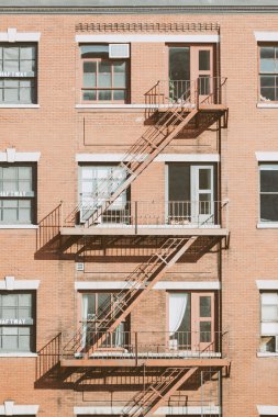 Binada yangın merdiveni