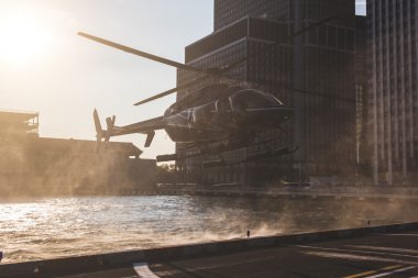 Helikopter iskelede iniş