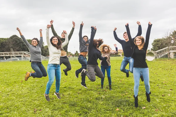 Friends Jumping Together — Stock Photo, Image