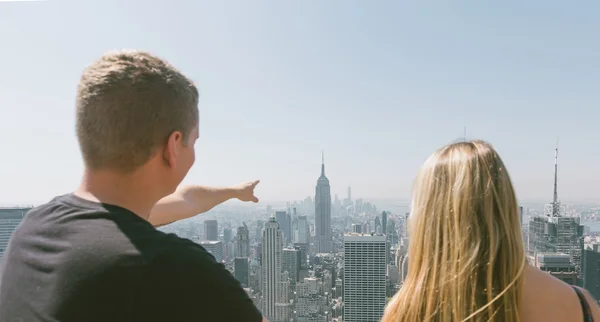 New York'ta genç Çift — Stok fotoğraf