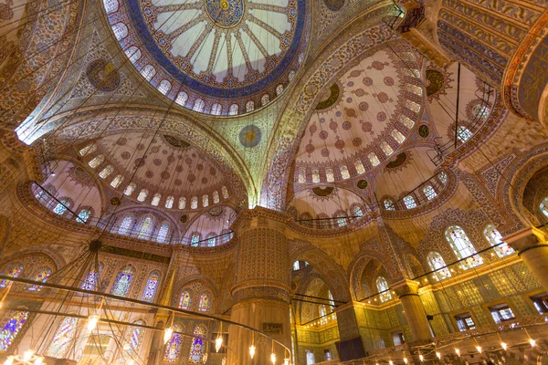 Mezquita Azul en Estambul, vista interior — Foto de Stock