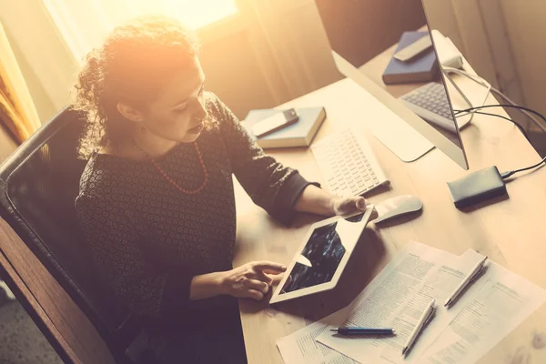 Young Woman Working at Home, Small Office — Stock Photo, Image