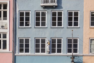 Copenhagen eski kasabada tipik renkli evleri