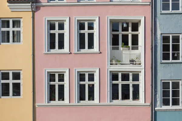 Casas coloridas típicas na cidade velha de Copenhague — Fotografia de Stock