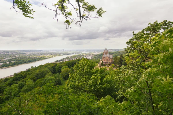 Замок Драхенбург, Замок Дракона в Бонне — стоковое фото