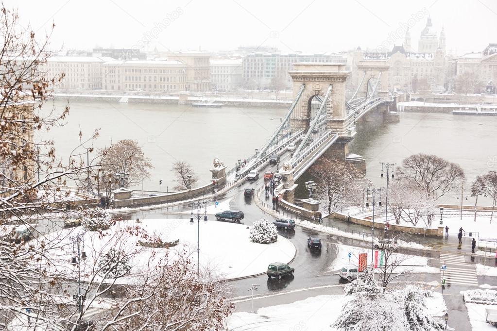 Chain bridge in Budapest on a snowy day