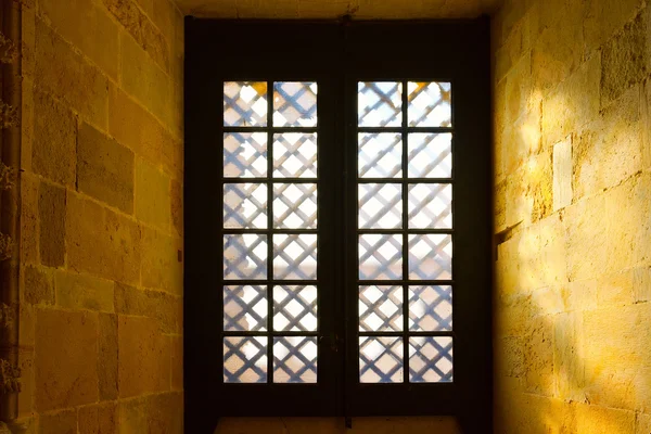 Fachada con ventana —  Fotos de Stock