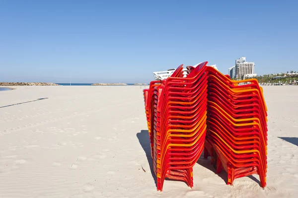 Plastic Chairs on the Beach — Stock Photo, Image