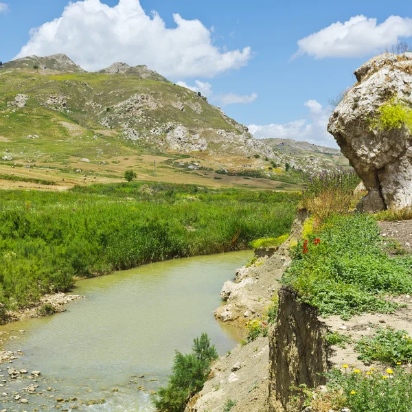 Vulkaniska kullarna i Sicilien — Stockfoto